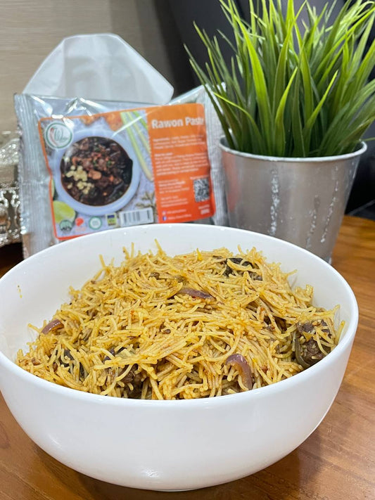 Fried Vermicelli with Rawon Paste